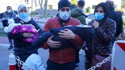 Украинские беженцы начнут драться с арабами за европейские пособия Украинские беженцы начнут драться с арабами за европейские пособия