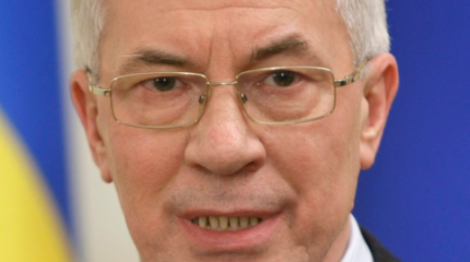 Азаров напомнил Порошенко о предвыборных обещаниях Азаров напомнил Порошенко о предвыборных обещаниях