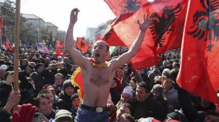 Халифат на Балканах-новое оружие англосаксов против России Халифат на Балканах-новое оружие англосаксов против России