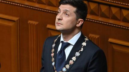 Зеленский царствует, но пока не правит Зеленский царствует, но пока не правит