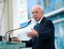 Азаров: Украина неизбежно будет проводить работу по переориентации