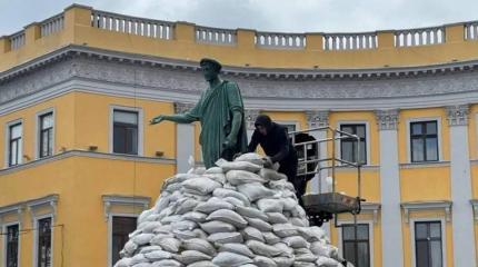 Одесса: мины на пляже, опасные блокпосты и неуместная «Юморина-Джавелина» Одесса: мины на пляже, опасные блокпосты и неуместная «Юморина-Джавелина»