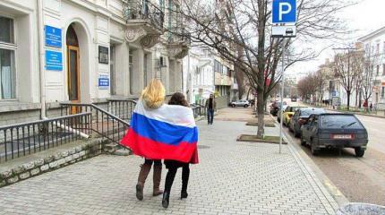 Дети украинцев отказались уезжать в Харьков после отдыха в Крыму Дети украинцев отказались уезжать в Харьков после отдыха в Крыму