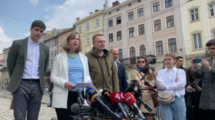 Чиновница США сделала ряд заявлений, провоцирующих Украину на продолжение и расширение конфликта Чиновница США сделала ряд заявлений, провоцирующих Украину на продолжение и расширение конфликта