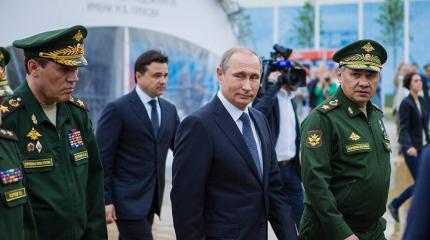 СМИ США: Путин готовит войну, Трампу все равно СМИ США: Путин готовит войну, Трампу все равно