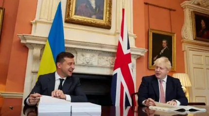 Украина — в цепких британских объятиях Украина — в цепких британских объятиях