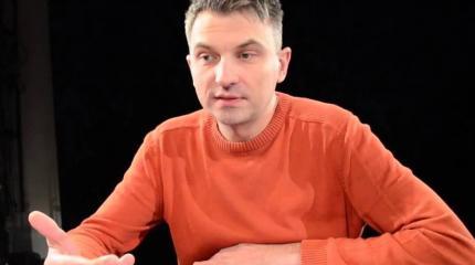 Украинский журналист Роман Скрыпин публично унизил Порошенко Украинский журналист Роман Скрыпин публично унизил Порошенко
