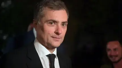 Новость об отъезде Суркова переполошила российскую элиту