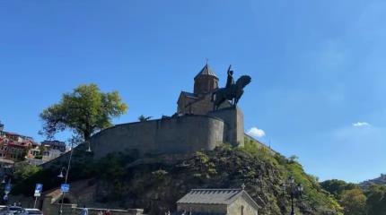 Как Запад пытается взять под контроль Грузинскую православную церковь