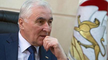 Леонид Тибилов назвал несвоевременным вопрос о присоединении к России Леонид Тибилов назвал несвоевременным вопрос о присоединении к России