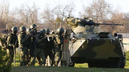 Милитаризация Крыма: зачем Запад заговорил о российских военных на полуострове? Милитаризация Крыма: зачем Запад заговорил о российских военных на полуострове?