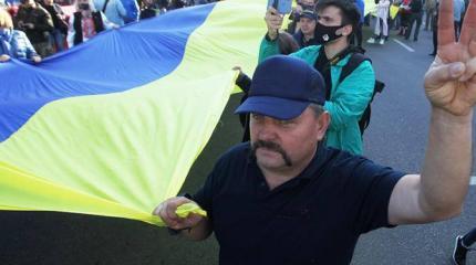 Никогда мы не будем братьями, деверями, золовками, сватьями… Никогда мы не будем братьями, деверями, золовками, сватьями…