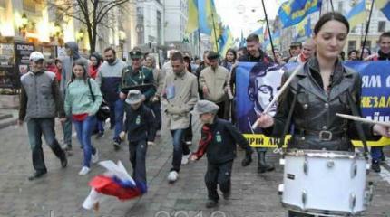 Порошенко и УПА: ориентиры для неудачников Порошенко и УПА: ориентиры для неудачников