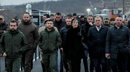 Зеленский сделал главное - отодвинул распад Украины на несколько лет Зеленский сделал главное - отодвинул распад Украины на несколько лет