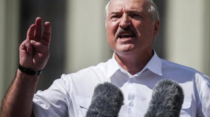 Лукашенко: бастующие на предприятиях в Белоруссии "погоду не делают"