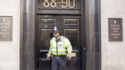 Лондон наносит удар по олигархам из России Лондон наносит удар по олигархам из России