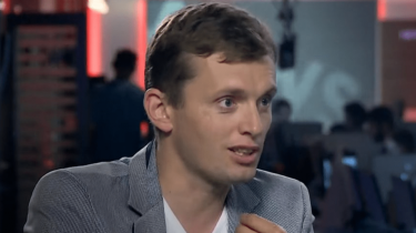 Бортник обличил власть Украины: сдали Крым, чтобы занять кресла в Киеве Бортник обличил власть Украины: сдали Крым, чтобы занять кресла в Киеве
