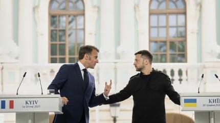 Макрон хотел проснуться в воскресенье героем дня, но Путин не дал ему этого Макрон хотел проснуться в воскресенье героем дня, но Путин не дал ему этого