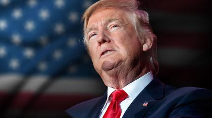 Трамп приступил к выполнению обещаний Трамп приступил к выполнению обещаний