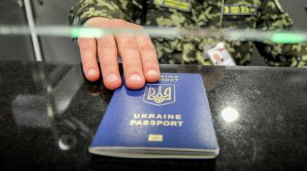 Украинец рассказал правду о безвизе: скотство и пренебрежение европейцев Украинец рассказал правду о безвизе: скотство и пренебрежение европейцев