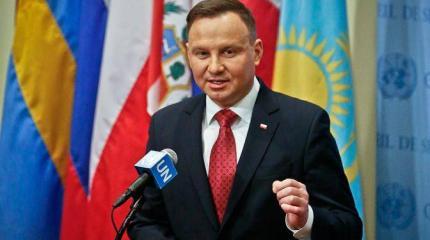 «Пока москаль нас отвлекал, поляк подкрался незаметно» «Пока москаль нас отвлекал, поляк подкрался незаметно»