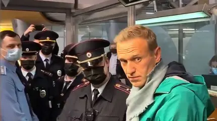 Швейцарские СМИ назвали возвращение Навального операцией немецких спецслужб Швейцарские СМИ назвали возвращение Навального операцией немецких спецслужб