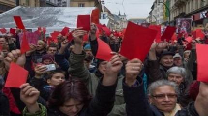 Революция в России: стоит ли ее ждать, а от нее – добра?