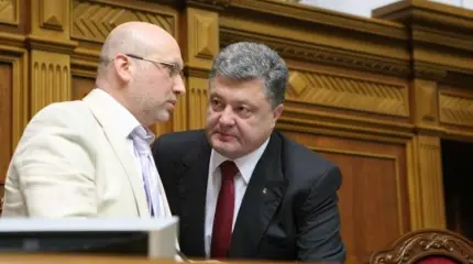 Порошенко продолжает зачистку — Турчинов на очереди Порошенко продолжает зачистку — Турчинов на очереди