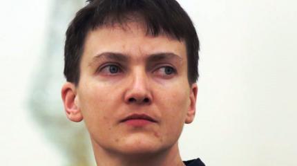 Почему Савченко не ночевала дома, а осталась у Порошенко? Почему Савченко не ночевала дома, а осталась у Порошенко?
