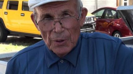 80-летний иммигрант: То, что Америка обречена на крах, я понял еще в 90-х 80-летний иммигрант: То, что Америка обречена на крах, я понял еще в 90-х