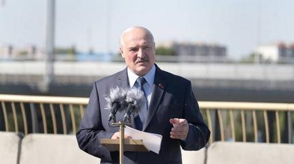 Лукашенко потребовал, чтобы Россия «не гнобила» Белоруссию Лукашенко потребовал, чтобы Россия «не гнобила» Белоруссию