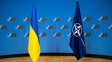 Украина просит помощи у НАТО Украина просит помощи у НАТО
