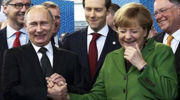 Владимир Путин и Ангела Меркель обсудили дело украинки Надежды Савченко