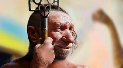 Пропитый патриотизм: украинские мародёры опозорились на всю страну Пропитый патриотизм: украинские мародёры опозорились на всю страну