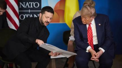 Украину сломают через колено: Трамп устал воевать за чужие интересы Украину сломают через колено: Трамп устал воевать за чужие интересы