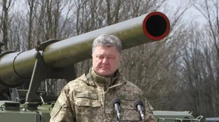 Порошенко неустанно поощрял поджигателей «войны до последнего украинца» Порошенко неустанно поощрял поджигателей «войны до последнего украинца»