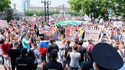 Две недели протеста: Кремль повторяет ошибку Киева Две недели протеста: Кремль повторяет ошибку Киева