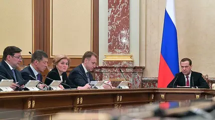 Дорогое наше правительство: Денег у министров Медведева — куры не клюют Дорогое наше правительство: Денег у министров Медведева — куры не клюют
