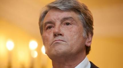 Ющенко торгует на рынке вышиванками, а Кличко танцует голым