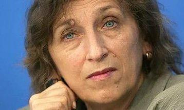 Ирина Бекешкина: Украинизировать Незалежную поможет Дарья Донцова