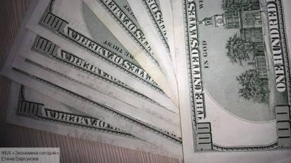 Нефть борется с долларом, золото теряет вес Нефть борется с долларом, золото теряет вес