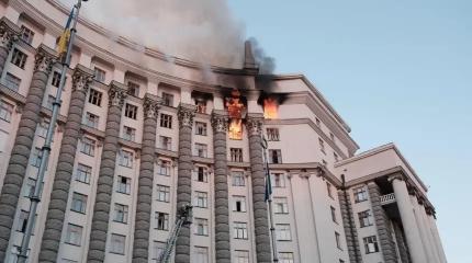 Путин и Трамп останавливают войну Путин и Трамп останавливают войну