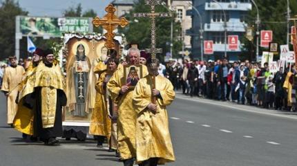 Пасха по-киевски: в Мариуполе побоялись ранить чувства украинских патриотов Пасха по-киевски: в Мариуполе побоялись ранить чувства украинских патриотов