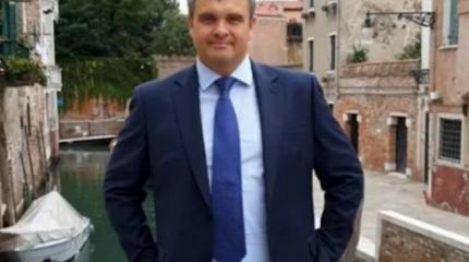 Племянник главы государства создаёт свою партию Племянник главы государства создаёт свою партию