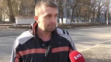 «Здесь ваших бьют». Житель Авдеевки передал привет ТСН «Здесь ваших бьют». Житель Авдеевки передал привет ТСН