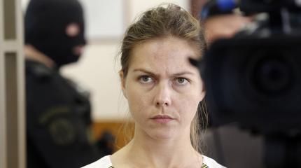 Вера Савченко: Надя хочет показать средний палец Путину, но не может Вера Савченко: Надя хочет показать средний палец Путину, но не может