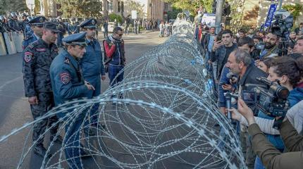 Оппозиция против продления власти Сержа Саргсяна Оппозиция против продления власти Сержа Саргсяна