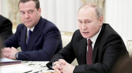 Владимир Путин организовал камбэк Дмитрия Медведева? Владимир Путин организовал камбэк Дмитрия Медведева?