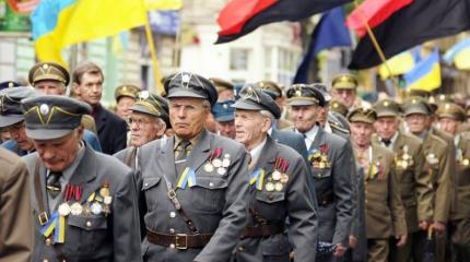 Киев уравнял в правах бандеровцев и советских ветеранов ВОВ Киев уравнял в правах бандеровцев и советских ветеранов ВОВ
