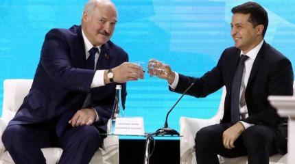 Лукашенко позвонил Зеленскому обсудить выдачу россиян Киеву Лукашенко позвонил Зеленскому обсудить выдачу россиян Киеву
